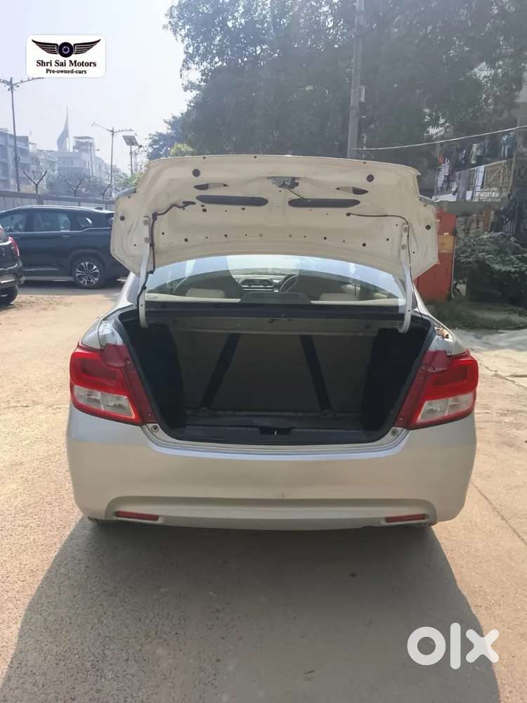 Maruti Suzuki Dzire 1.2 Lxi, 2017, Petrol