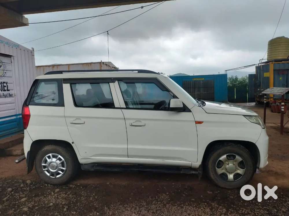 Mahindra Tuv 300 2016