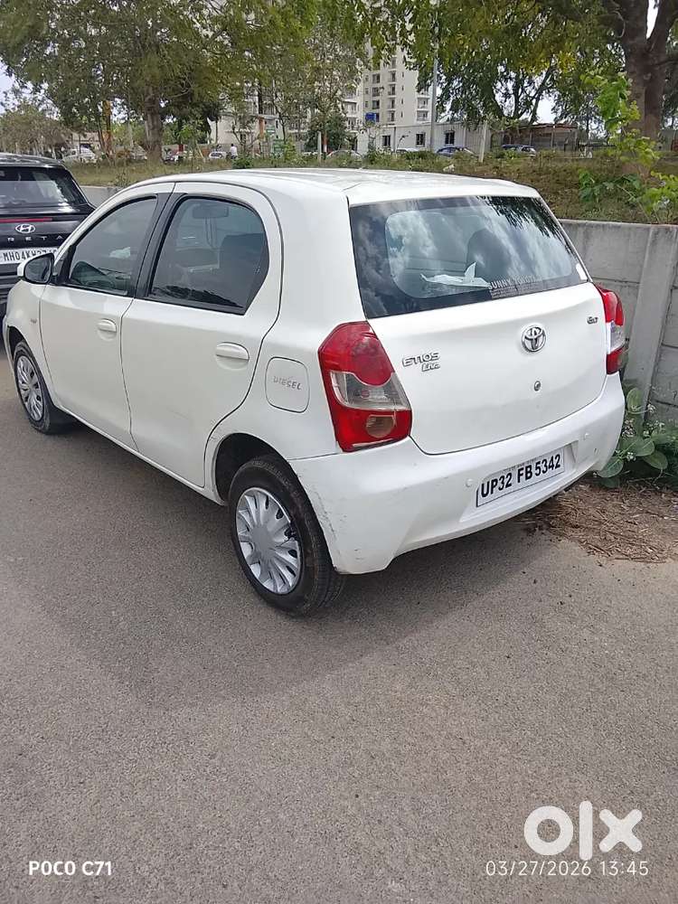 Toyota Etios Liva 2013