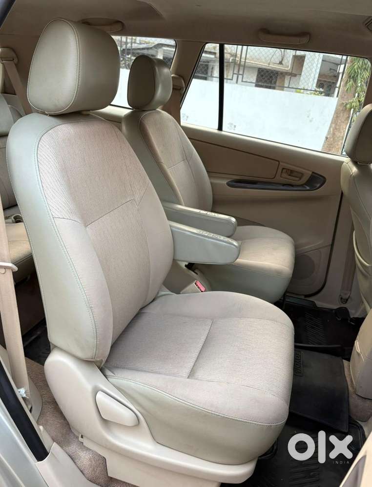 Toyota Innova 2004-2011 2.5 G4 Diesel 7-seater, 2008, Diesel