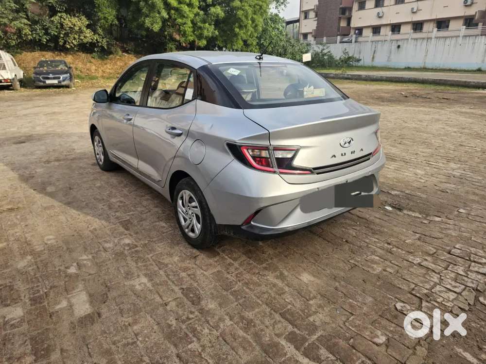 Hyundai Aura 2021 Cng & Hybrids Well Maintained