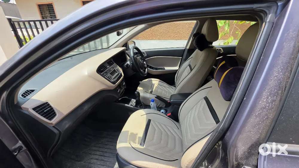 Well-maintained I20 Sportz Vtvt, Serviced, Clean, All Docs Clear.
