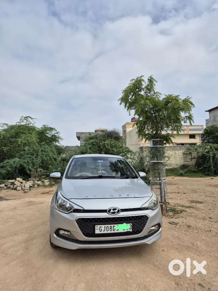 Hyundai New I20 2015 Diesel 130000 Km Driven