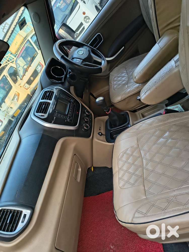 Mahindra Tuv 300 T8, 2019, Diesel