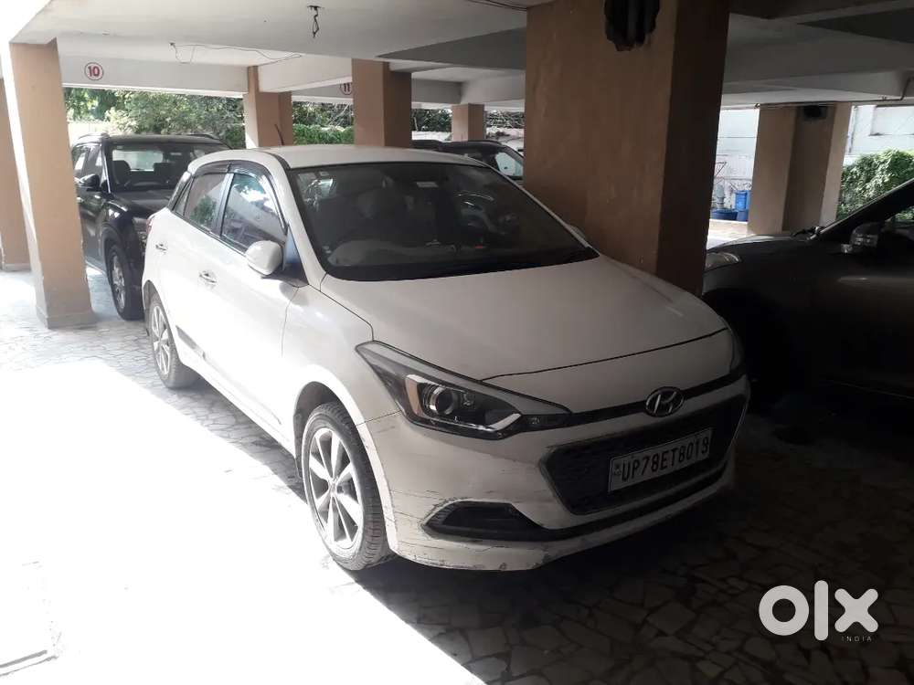Hyundai I20elite...top Model Asta Optional...2017 April Purchase...