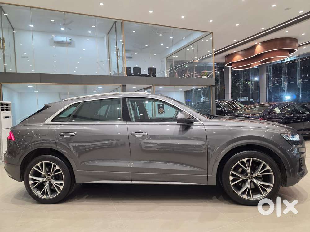 Audi Q8 Limited Edition, 2023, Petrol