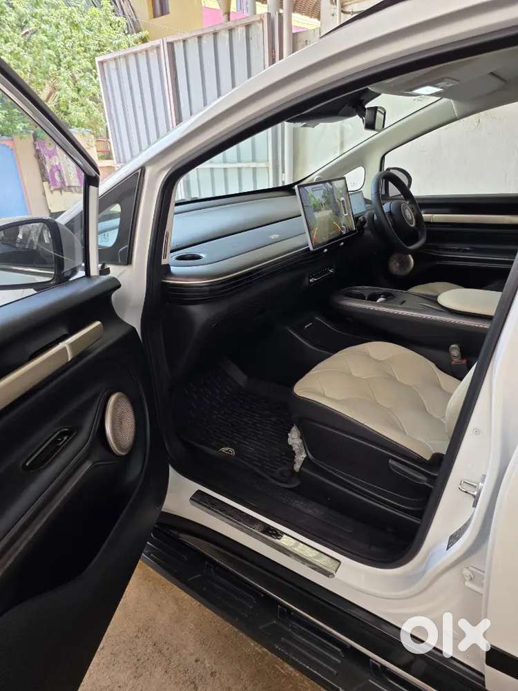 Mg Windsor Ev Essence Pro 2025
