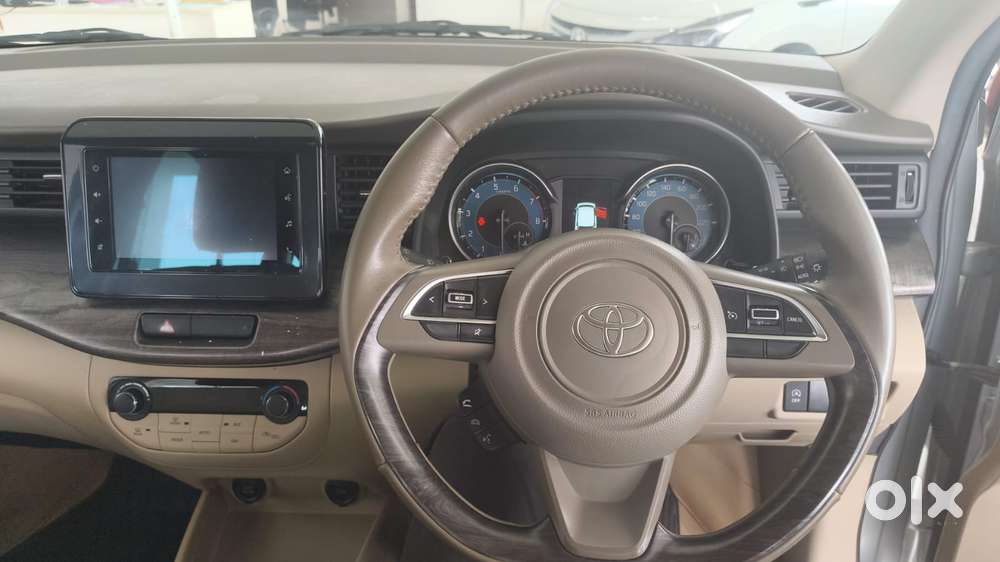 Toyota Rumion V Mt, 2024, Petrol
