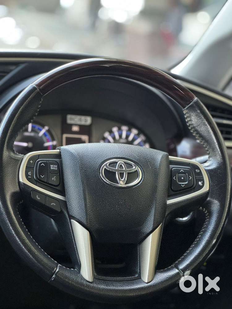 Toyota Innova Crysta 2.4 V, 2017, Diesel