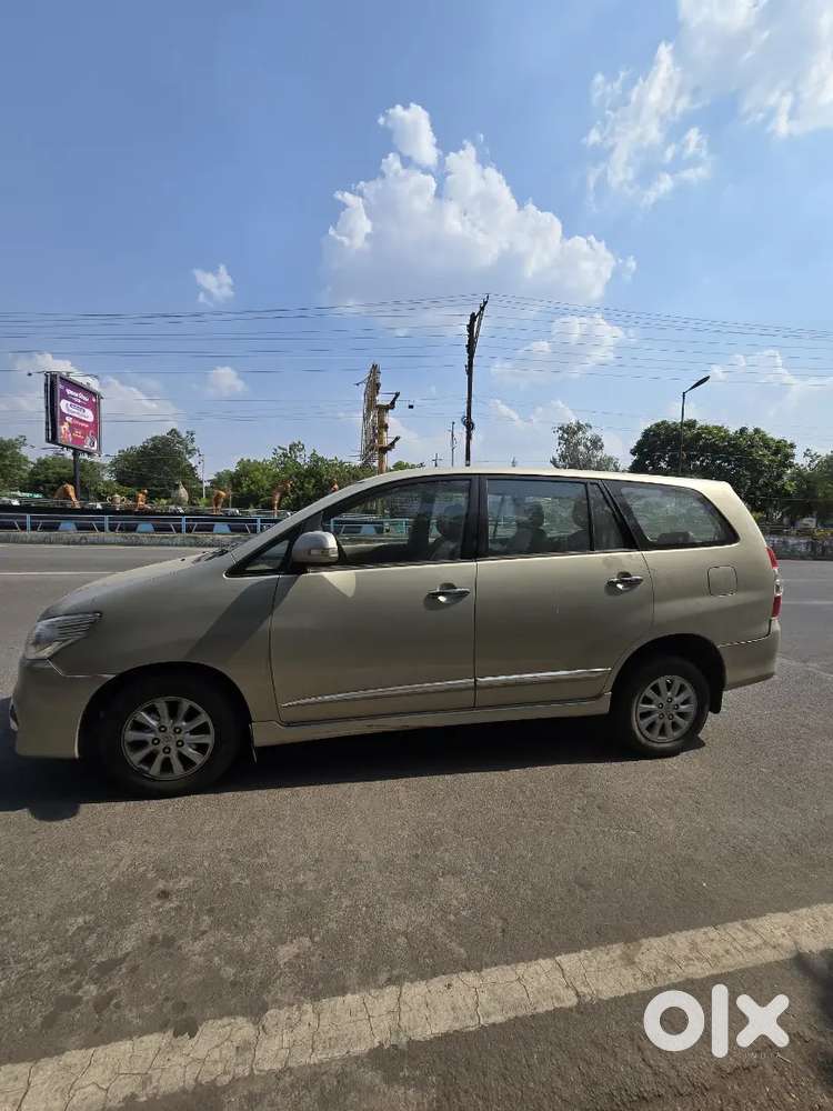 Toyota Innova 2014 Diesel Well Maintained