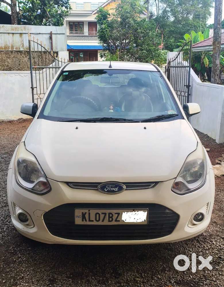 Ford Figo  1.2 Petrol Zxi 2013