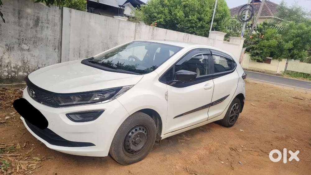 Tata Altroz 1.2 Xe Plus Petrol 2020
