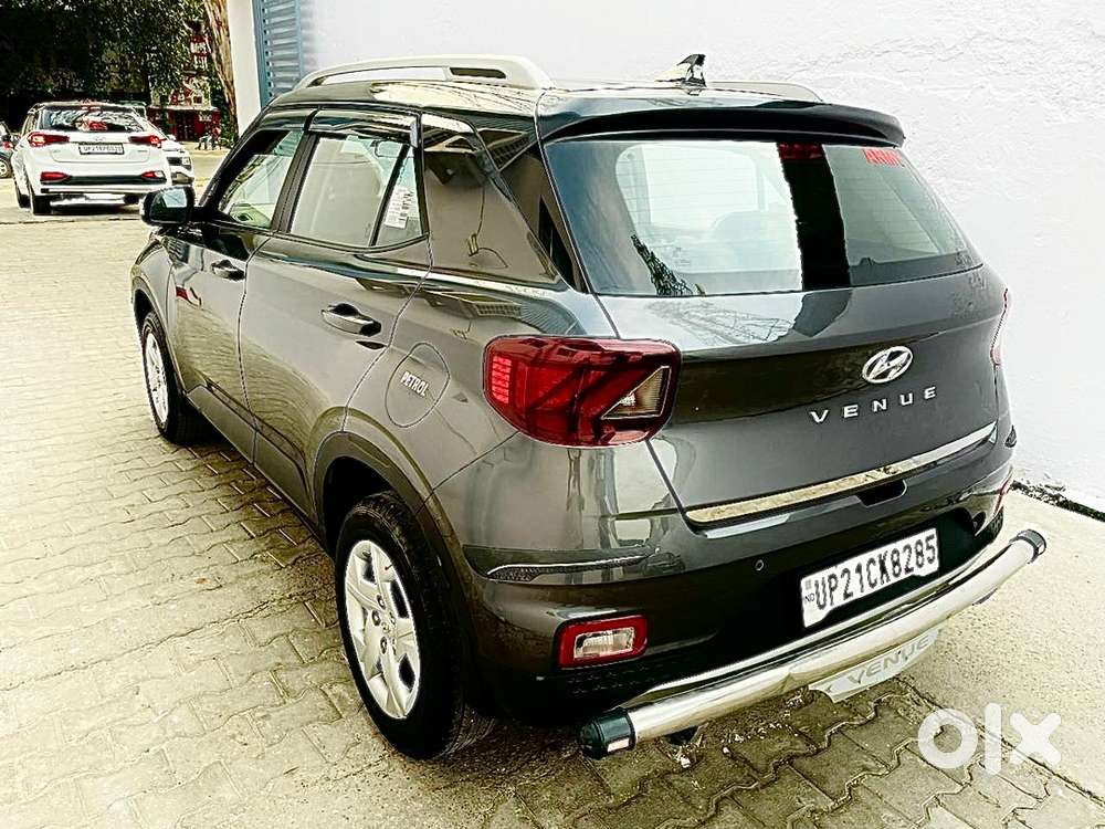 Hyundai Venue Petrol 2021