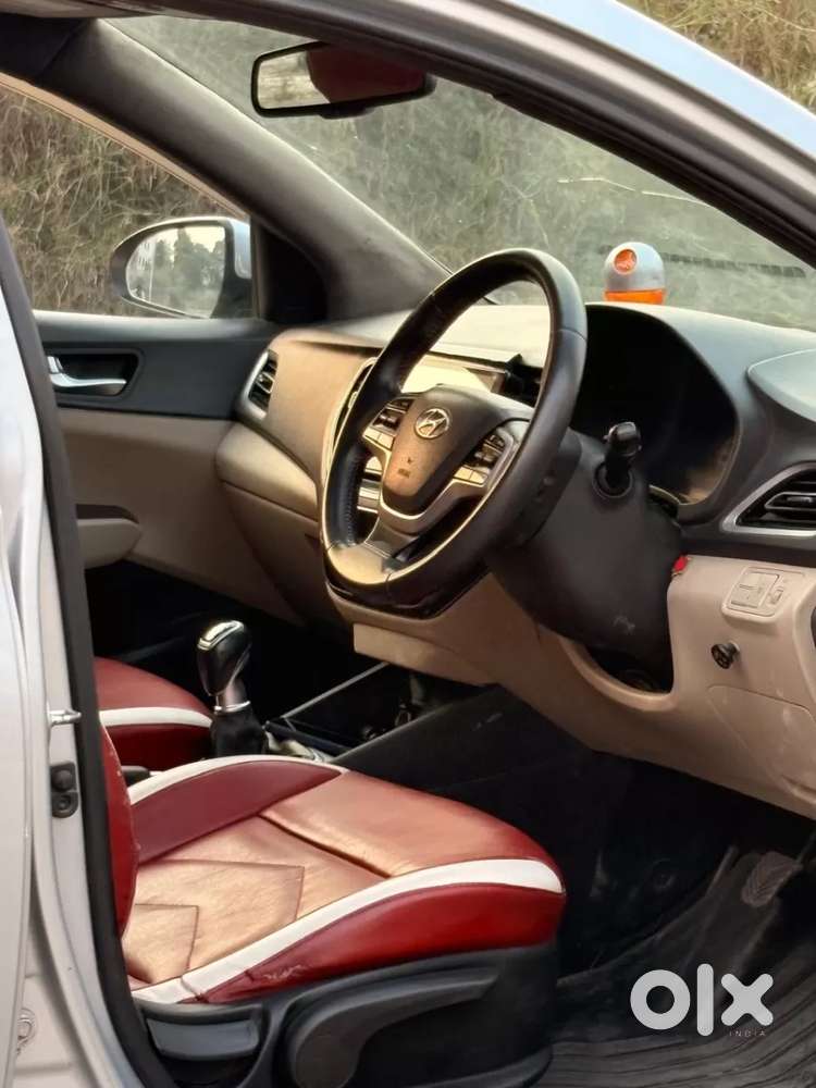 Hyundai Verna 1.6 Sx (o) Vtvt, 2022, Petrol
