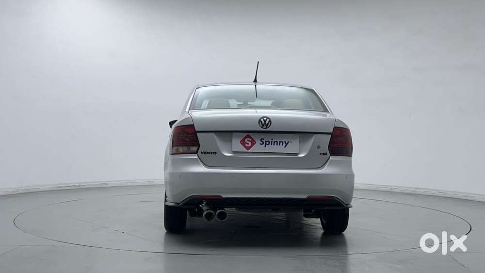 Volkswagen Vento Petrol Highline At, 2022, Petrol