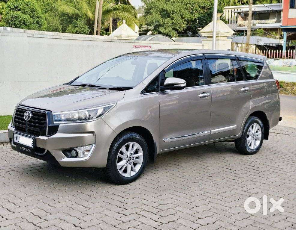 Toyota Innova Crysta 2.4 Vx Mt 8s, 2016, Diesel