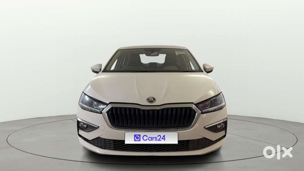 Skoda Slavia Style 1.0l Tsi Mt, 2022, Petrol