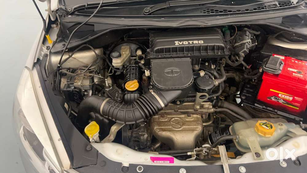 Tata Tiago Xza, 2017, Petrol