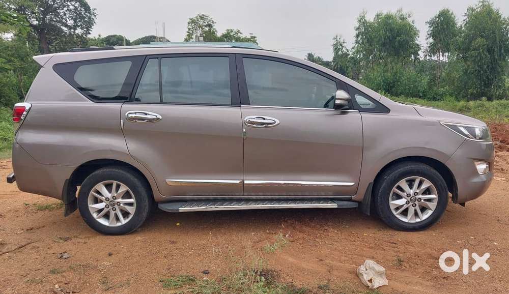 Toyota Innova Crysta 2.4 G Mt, 2016, Diesel