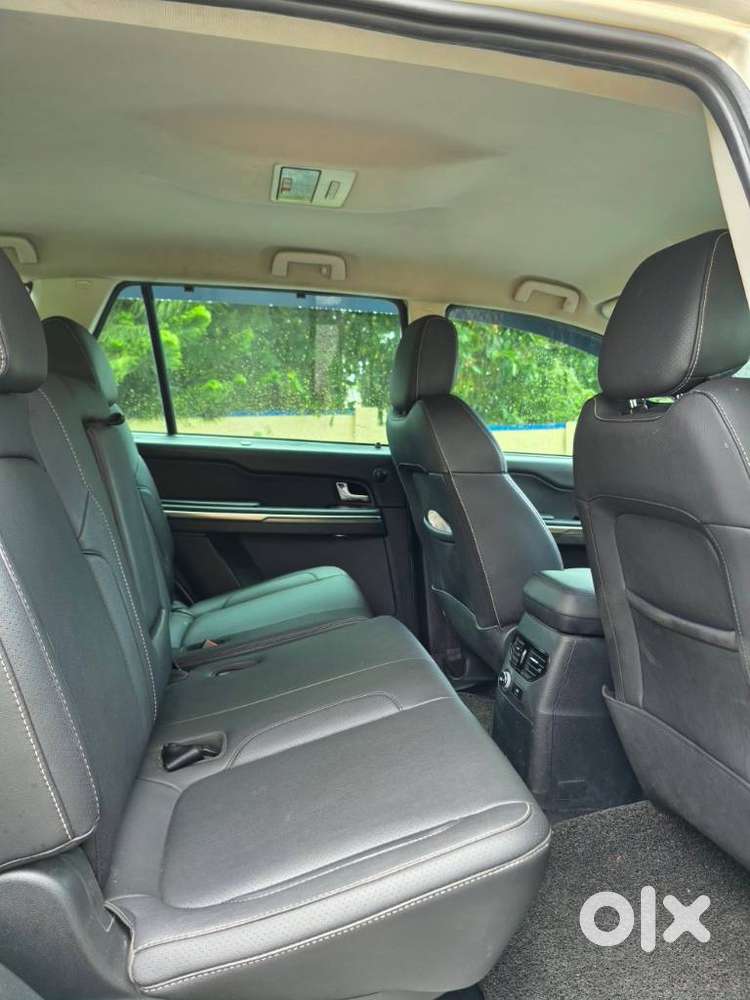Tata Hexa 2.2 Xt 4x2 7 Str Dual Tone, 2017, Diesel