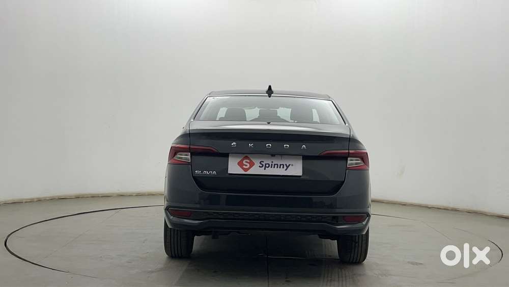 Skoda Slavia Ambition 1.0l Tsi Mt, 2023, Petrol