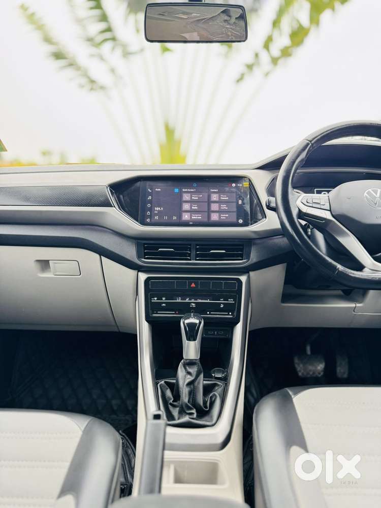 Volkswagen Taigun 1.0 Tsi Highline At, 2022, Petrol