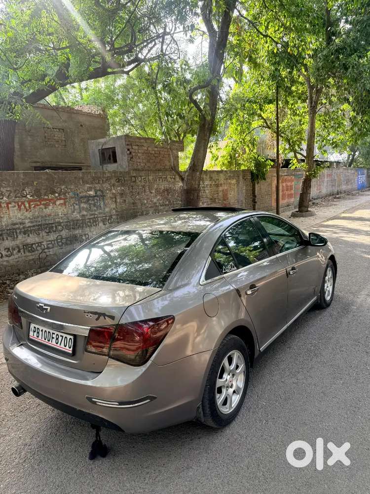 Chevrolet Cruze 2011 Diesel 140000 Km Driven