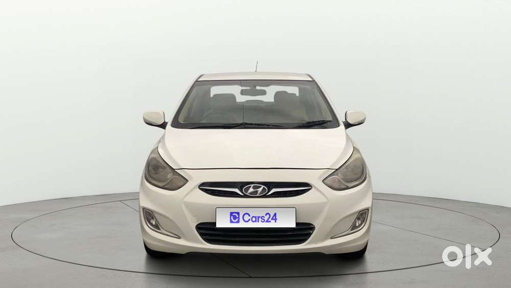 Hyundai Verna Fluidic 1.6 Vtvt Sx, 2013, Petrol