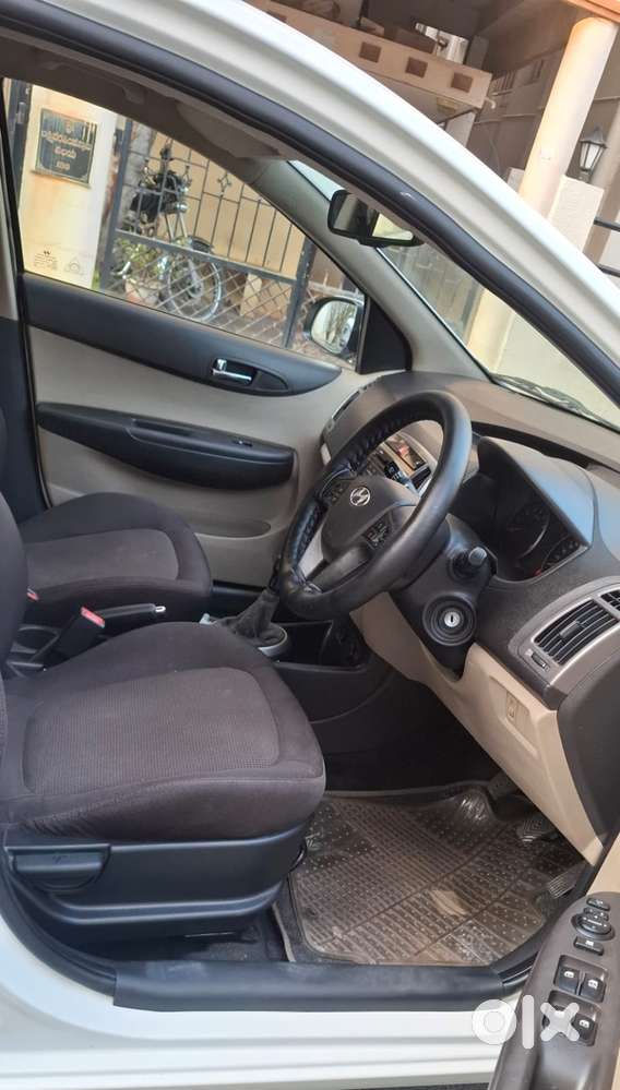 Hyundai I20 Sportz 1.2 Bs-iv, 2012, Petrol
