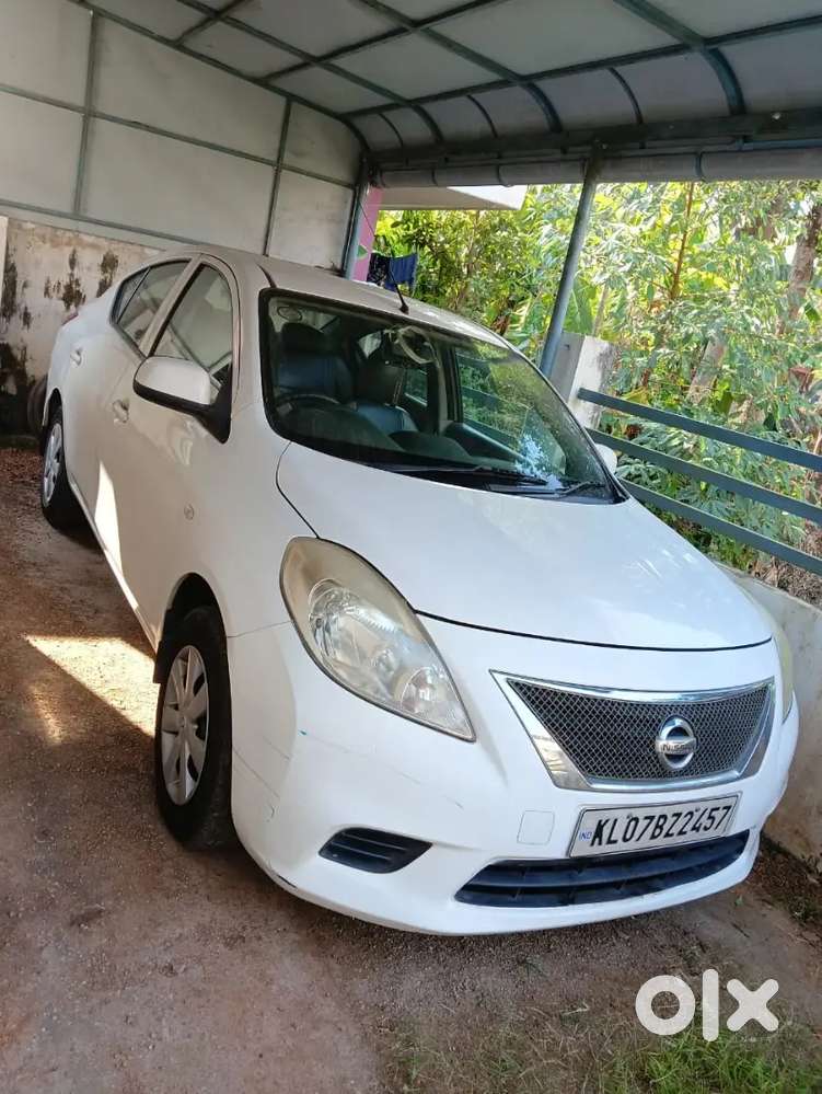 Nissan Sunny 2014