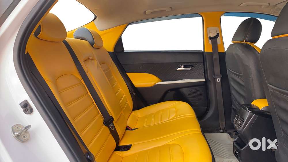 Hyundai Verna 1.5 Mpi Mt Sx (o), 2024, Petrol