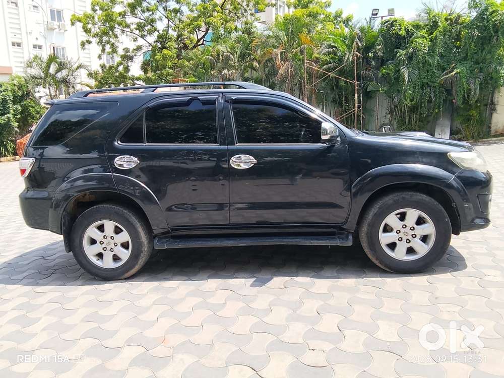 Toyota Fortuner 3.0 4x4 Manual, 2011, Diesel