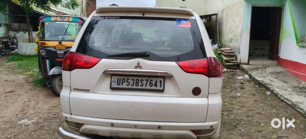 2015 Mitsubishi Pajero Sport 4 Wheels Driving
