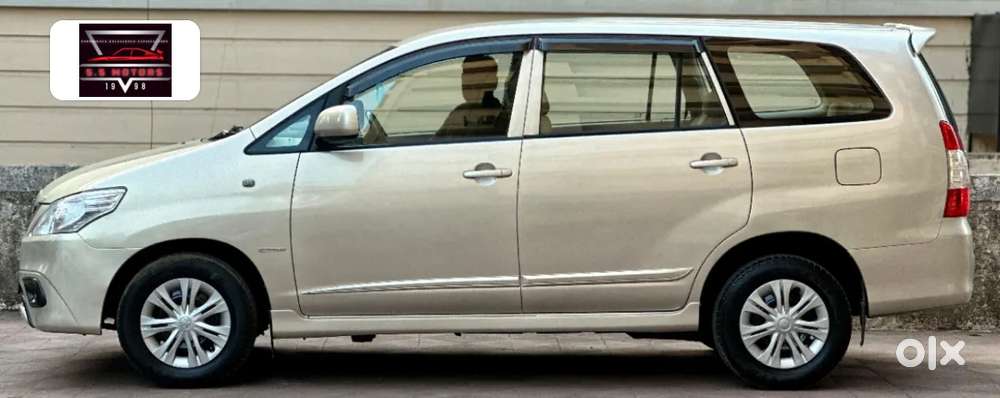 Toyota Innova 2.5 G (diesel) 8 Seater Bs Iv, 2015, Diesel