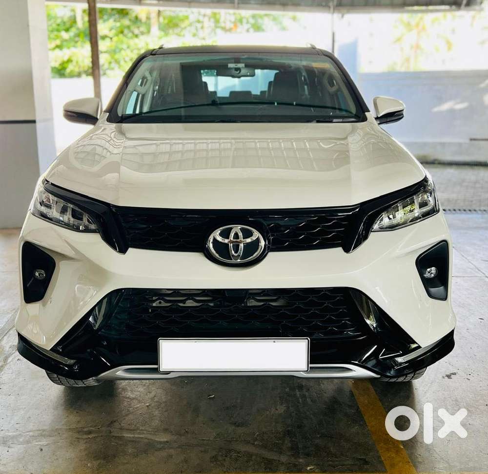 Toyota Fortuner Legender 4x4 At 2.8, 2025, Diesel