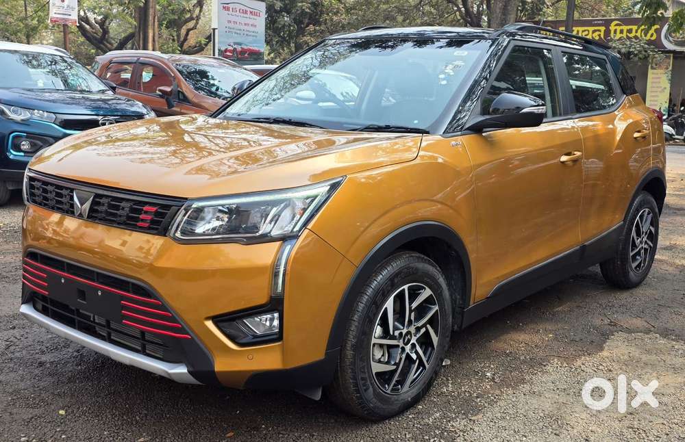 Mahindra Xuv300 W8 Option, 2026, Petrol