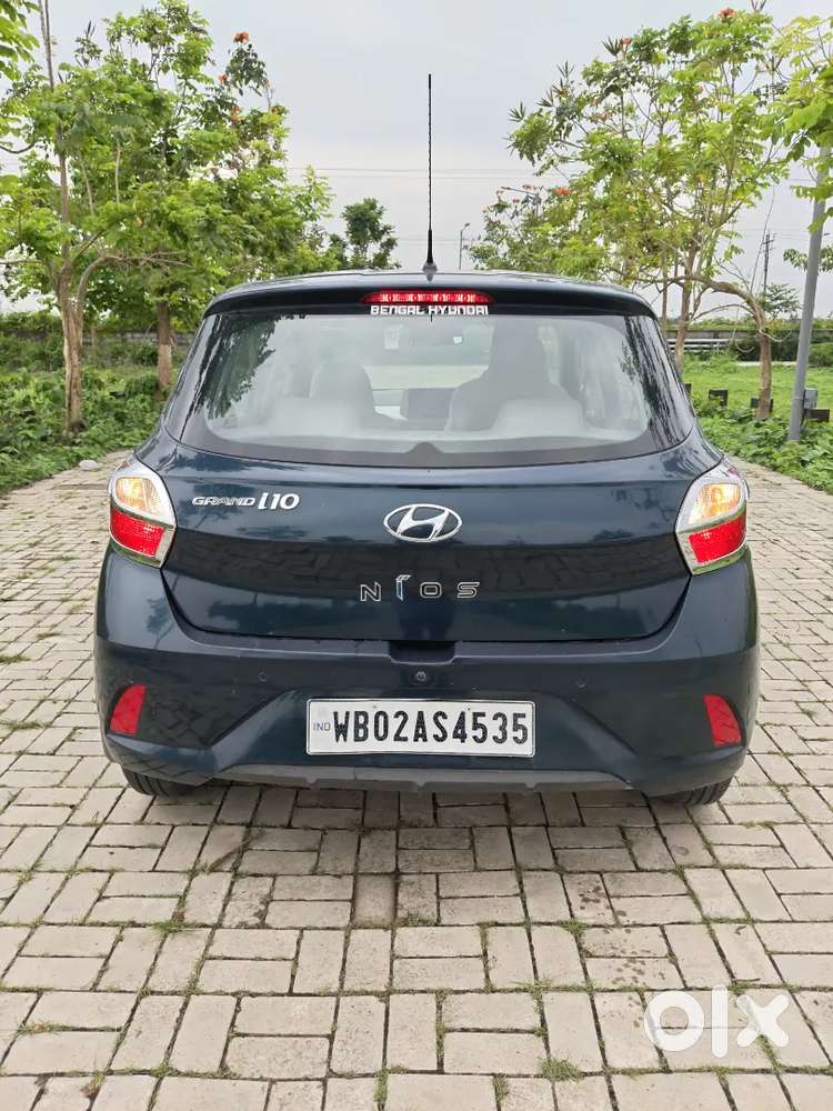 1st Owner G-i10 Nios (only 20k Km Driven)- Best Deal In North Bengal