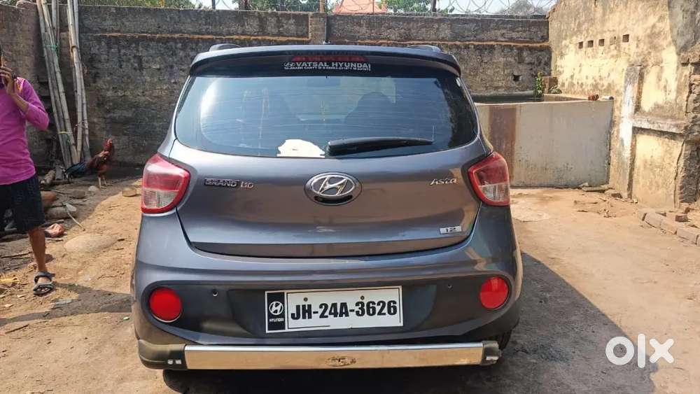 Singal Handed First Owner Car