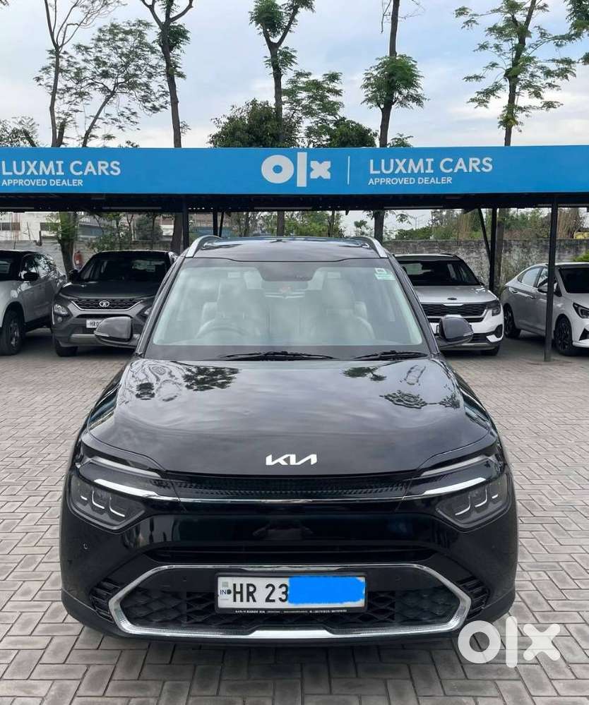 Kia Carens Luxury (o)1.5 Diesel At 7 Str, 2023, Diesel