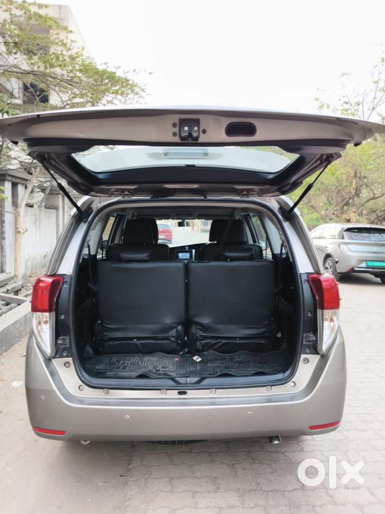 Toyota Innova Crysta 2.4 G Mt, 2017, Diesel