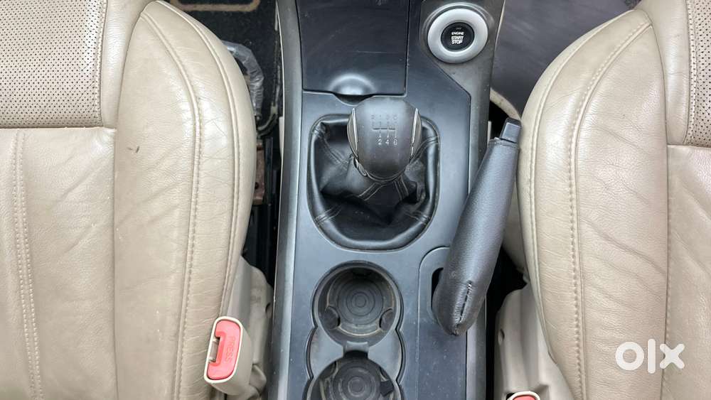 Mahindra Xuv500 2.2 W10, 2016, Diesel