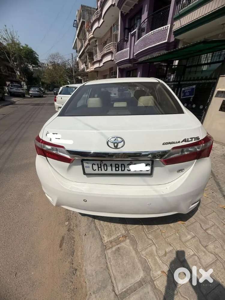 Toyota Corolla Altis 2015 Petrol Well Maintained