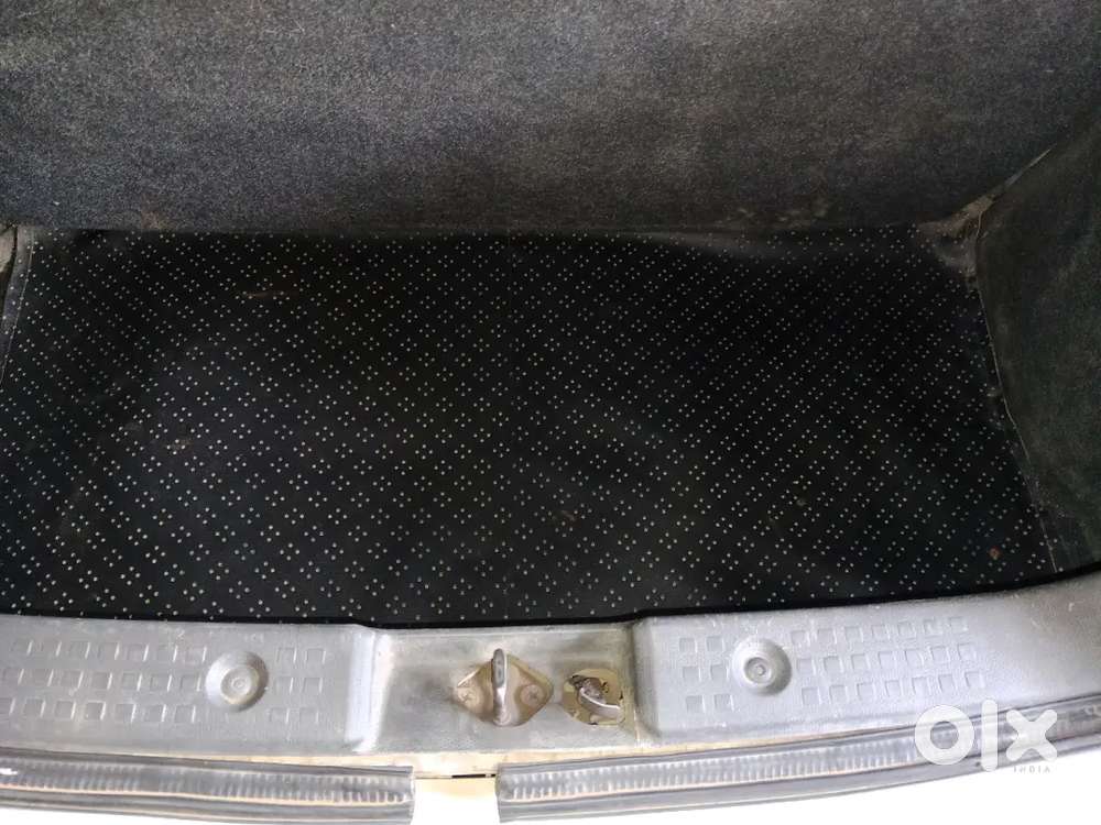 फुल कंडिशन गाडी