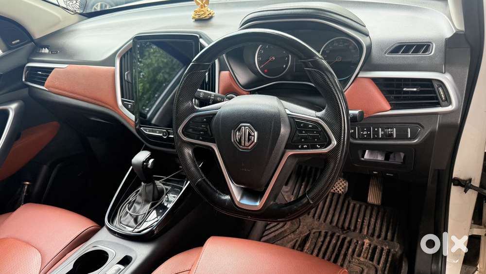 Mg Hector Plus Sharp Pro 1.5 Turbo Petrol Cvt 6 Str Dual Tone, 2020,..