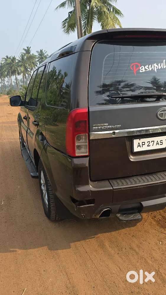 Tata Safari Storme 2013 Diesel 120000 Km Driven
