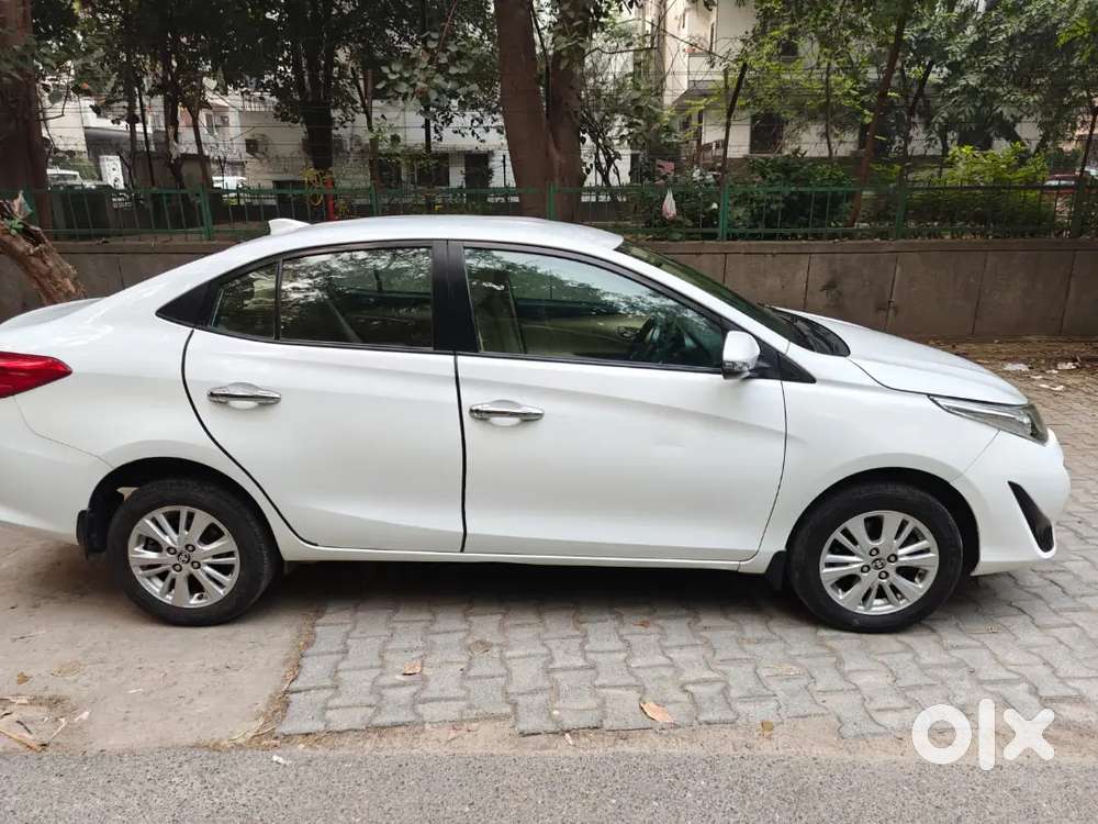 Toyota Yaris 2019 Automatic Top Model Vx Cvt With Paddle Shifters
