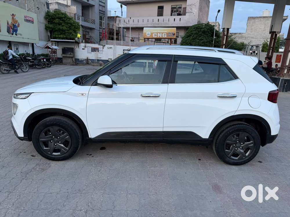 Hyundai Venue S 1.2 Petrol, 2021, Petrol