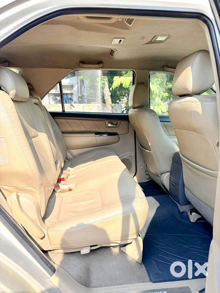 Toyota Fortuner 3.0 4x2 Automatic, 2012, Diesel