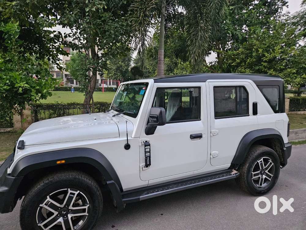 Mahindra Thar Roxx 2025 Petrol