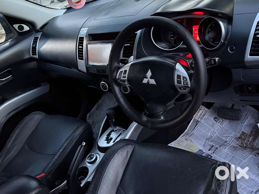 Mitsubishi Outlander 2.4 Cvt, 2009, Petrol